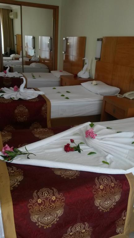 Yali Hotel Side Bilik gambar