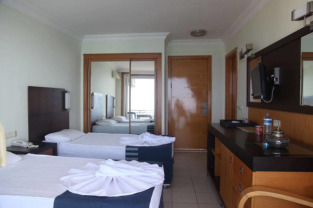 Yali Hotel Side Luaran gambar